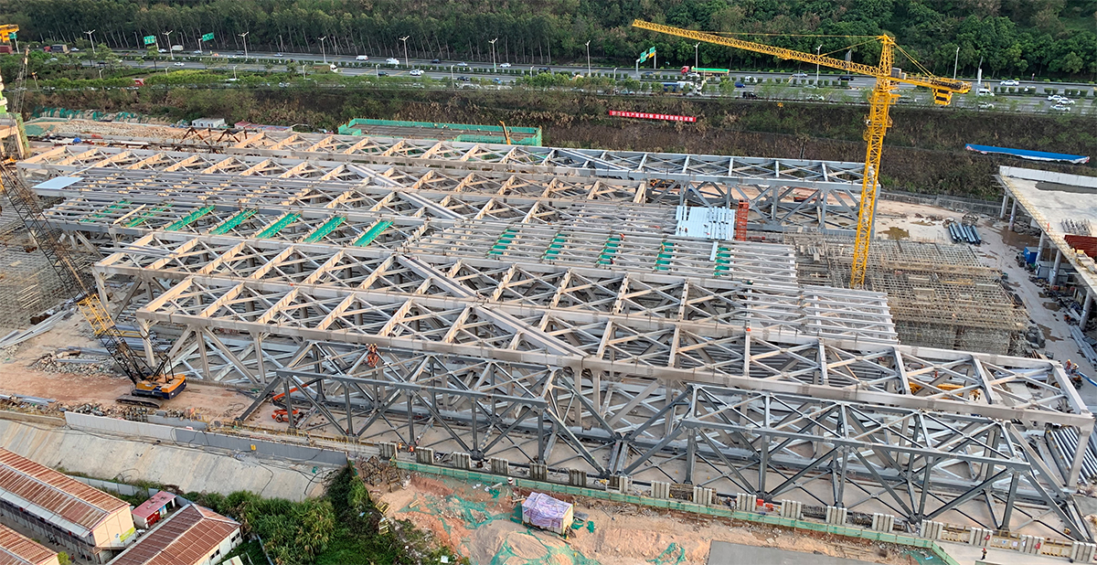 2萬噸鋼桁架橋頂推安裝